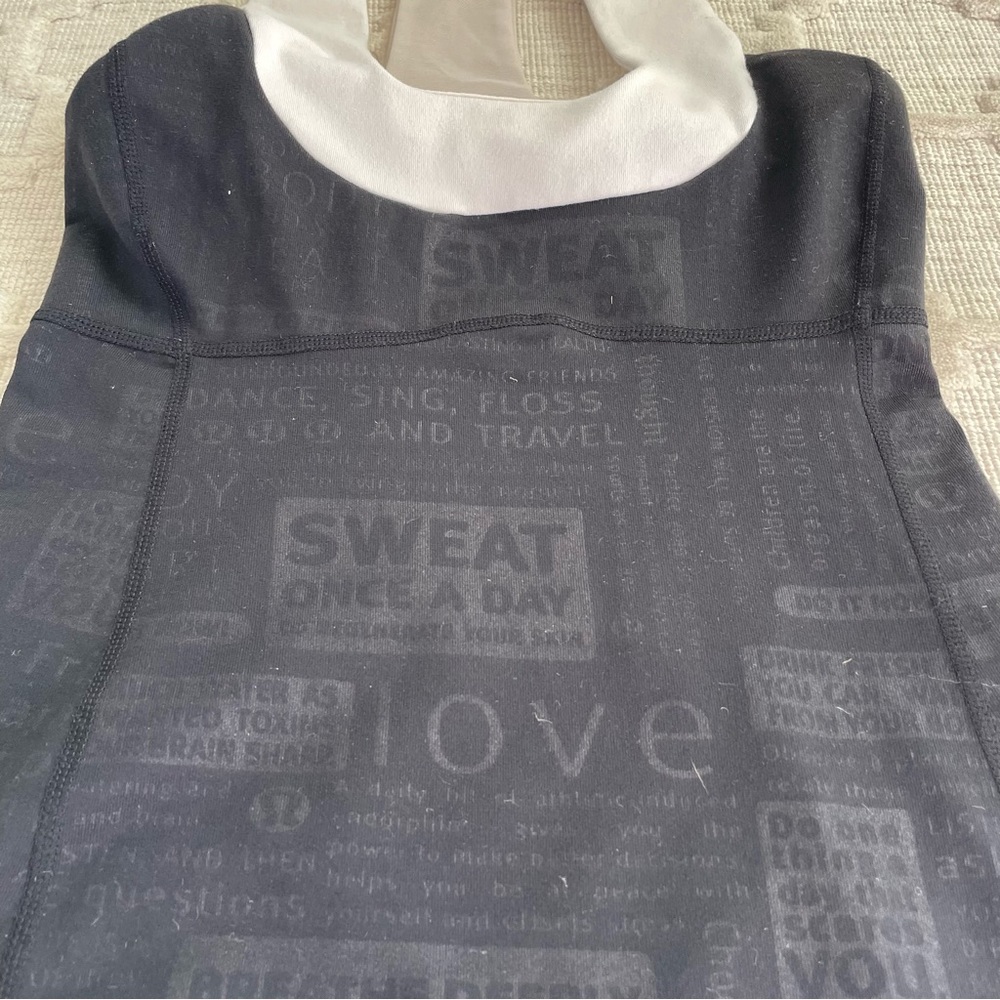 Lululemon Scoop Neck Tank, size 4, black with print - Picture 2 of 5